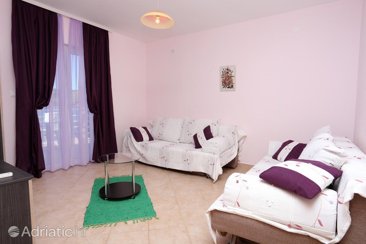 Apartment Matej Ražanj